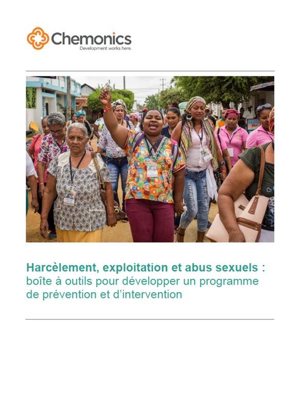 The front page of a French language report titled "Harcèlement, exploitation et abus sexuels : boîte à outils pour développer un programme de prévention et d’intervention." Includes an image of women walking down a road with one in the center holding her fist in the air.